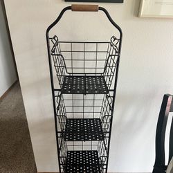 Hanging Baskets Storage