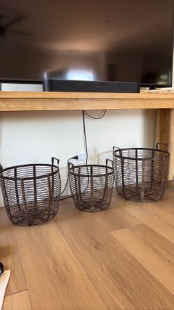 Vintage Metal Heavy Duty Nesting Baskets