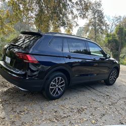 2021 Volkswagen Tiguan Sport 