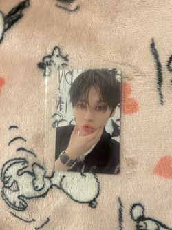 Lee Know SKZ JYP Shop Dominate PC