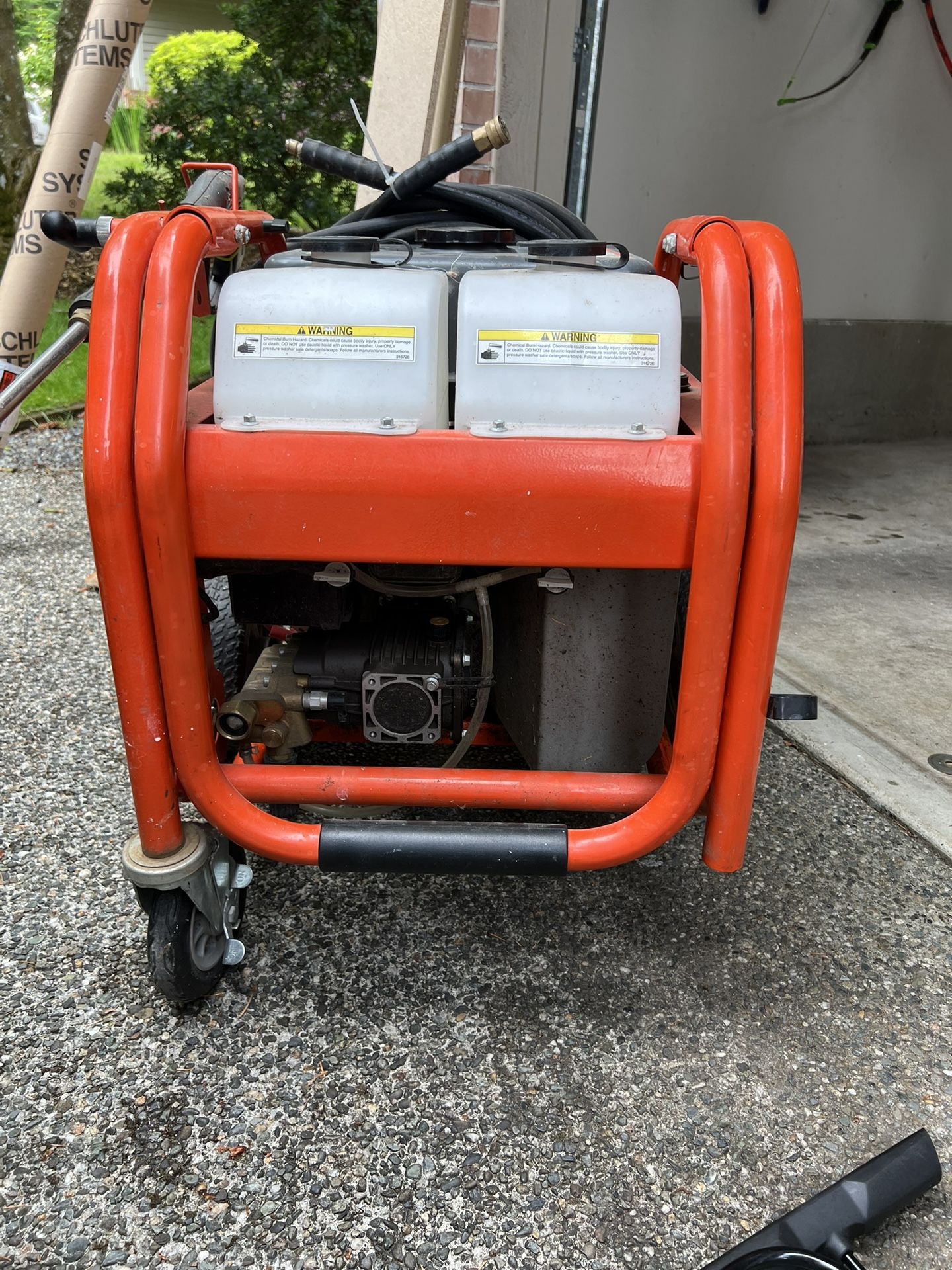 Husqvarna 3300 Pressure Washer