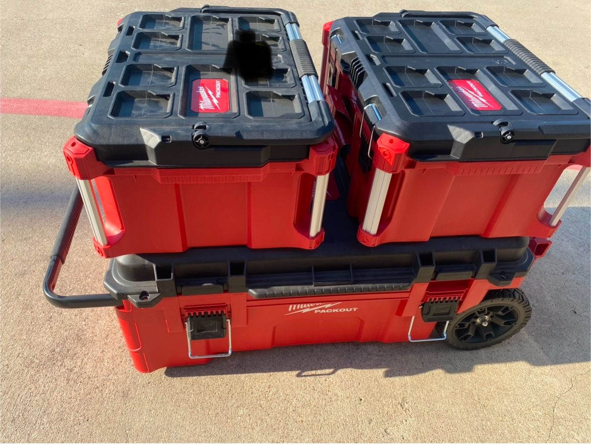 Milwaukee Packout Rolling Modular Tool Chest 38” and x2 Large Portable Tool Box 22” Brand New