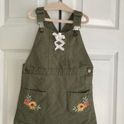 Baby Girls 3T clothing