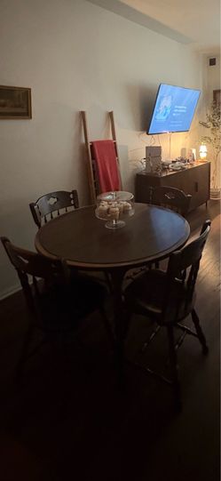 Round table