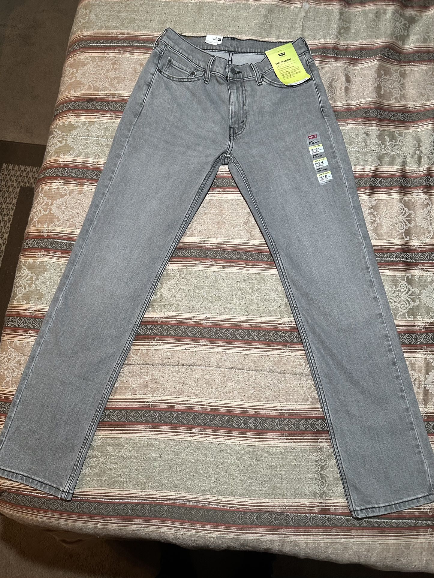 Levi’s 514 Straight (Flex) 30 x 32 (BEST OFFER)