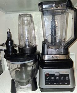 Ninja Professional Plus 72-Oz Kitchen System Blender, Smoothies, Crush, 5 Auto-iQ Preset Programs, 1400PW, BN800 Silver