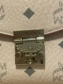 McM Crossbody Pouch in Visetos Original for Sale in Long Beach, CA - OfferUp