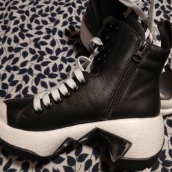 4ccccees Futuristic Boot, EU Size 35/US 5.5