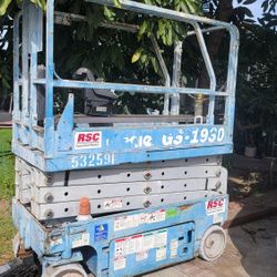 Scissor Lifts Genie GS- 1930