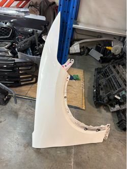 2021 - 2024 ford mustang mach e right fender
