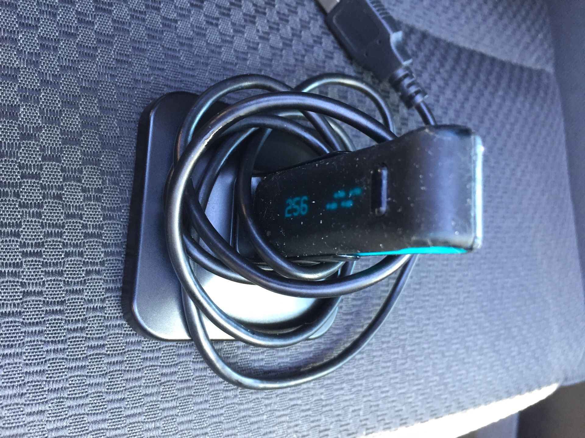 Fitbit F004