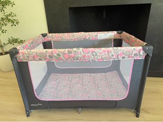 Pink/ Gray  Play Pen