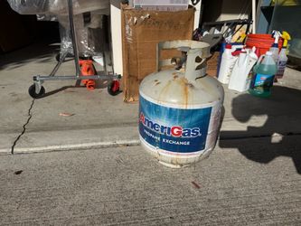 PROPANE TANK (1/2 full)