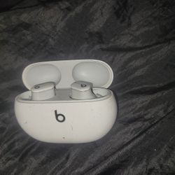 Beats Studio Buds