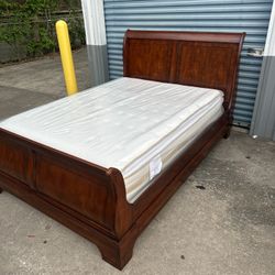 Sealy Queen Size Bed Frame And Mattress