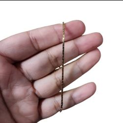 Vintage Gold Toned Thin Link Bracelet