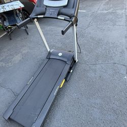 Treadmill 