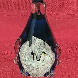 Hand-blown art glass penguin paperweight with two chicks inside -Murano style. 