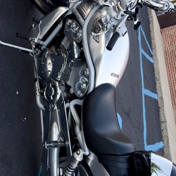 2003 Harley Davidson V ROAD