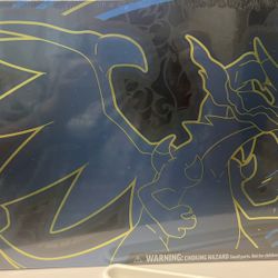 Mega Charizard X ex Ultra-Premium Collection