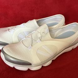 Easy Spirit Riptide Clogs e360 WOMENS COMFORT LIGHT WEIGHT SHOES WHITE Size 11 ‼️ NEW - NO BOX ‼️