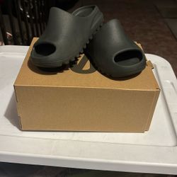Yeezy Slides