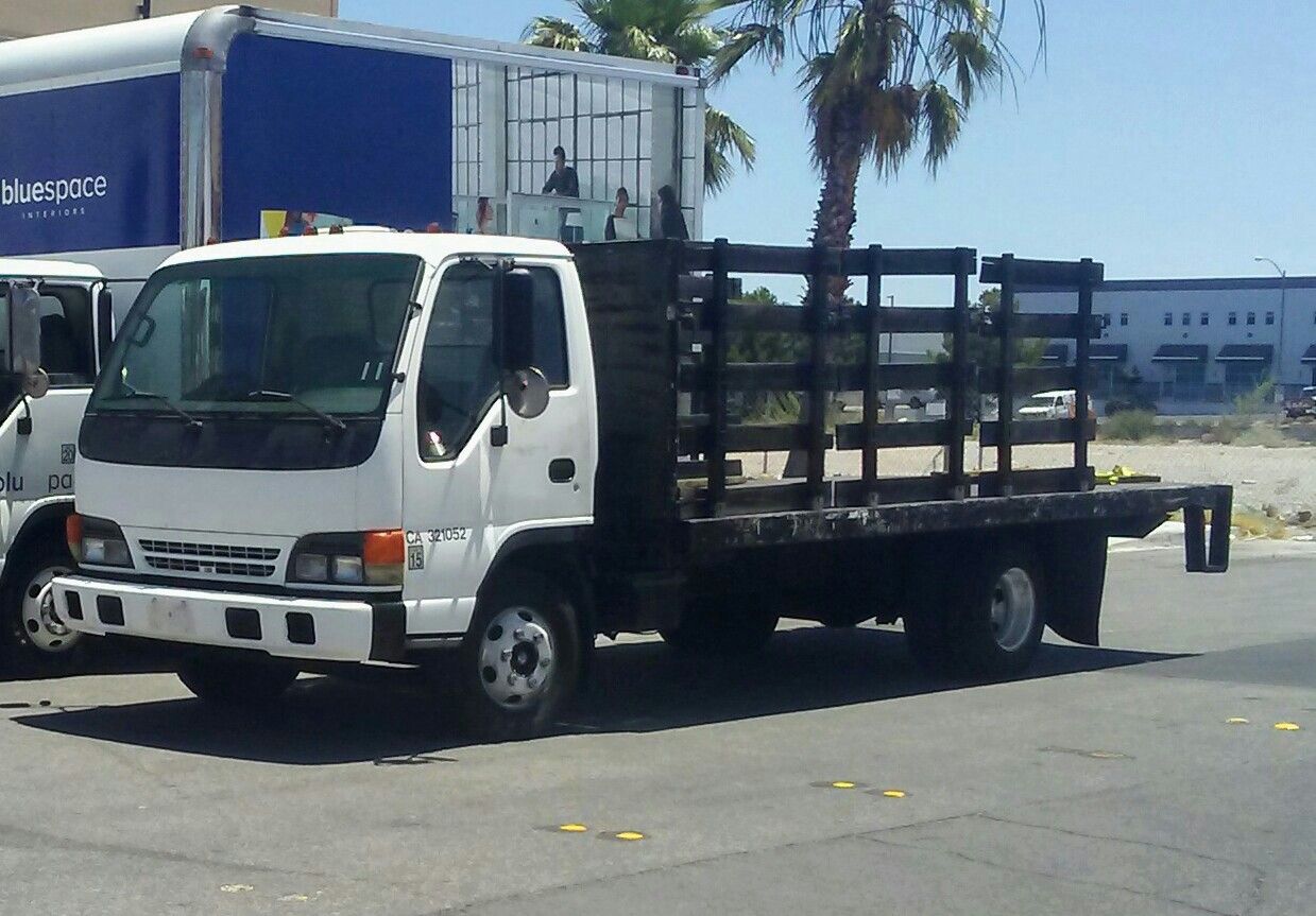 2000-isuzu-npr-flatbed-stake-bed-diesel-4-cylinder-for-sale-in-las