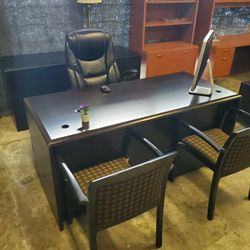 30 X 66 Executive Office Desk And Credenza Set $400 (Good Condition)