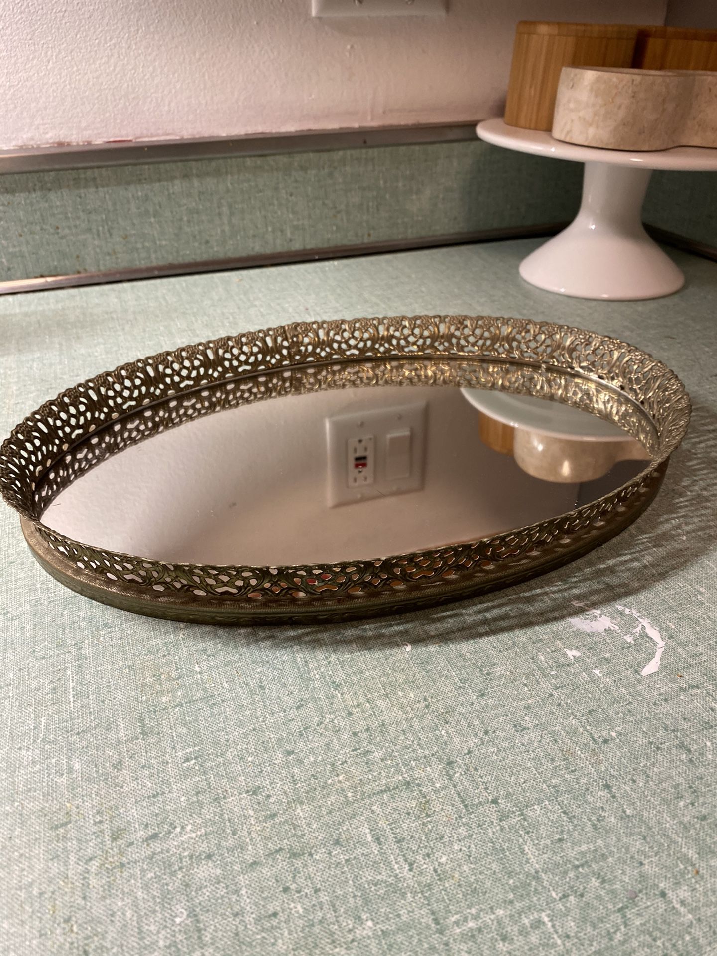 Vanity decorative mirrored tray