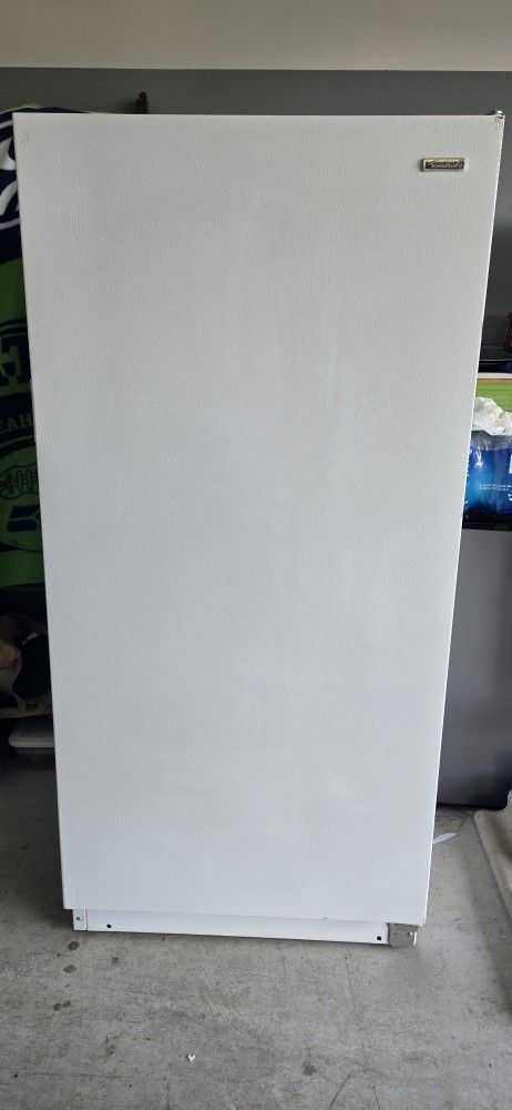 Kenmore Freezer. 