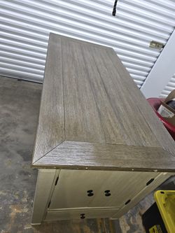 Kitchen Table 3 Bar Stools