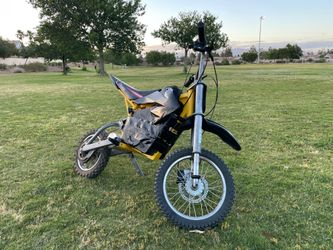 Razor MX650 Electric Dirt Bike Kids Ride On