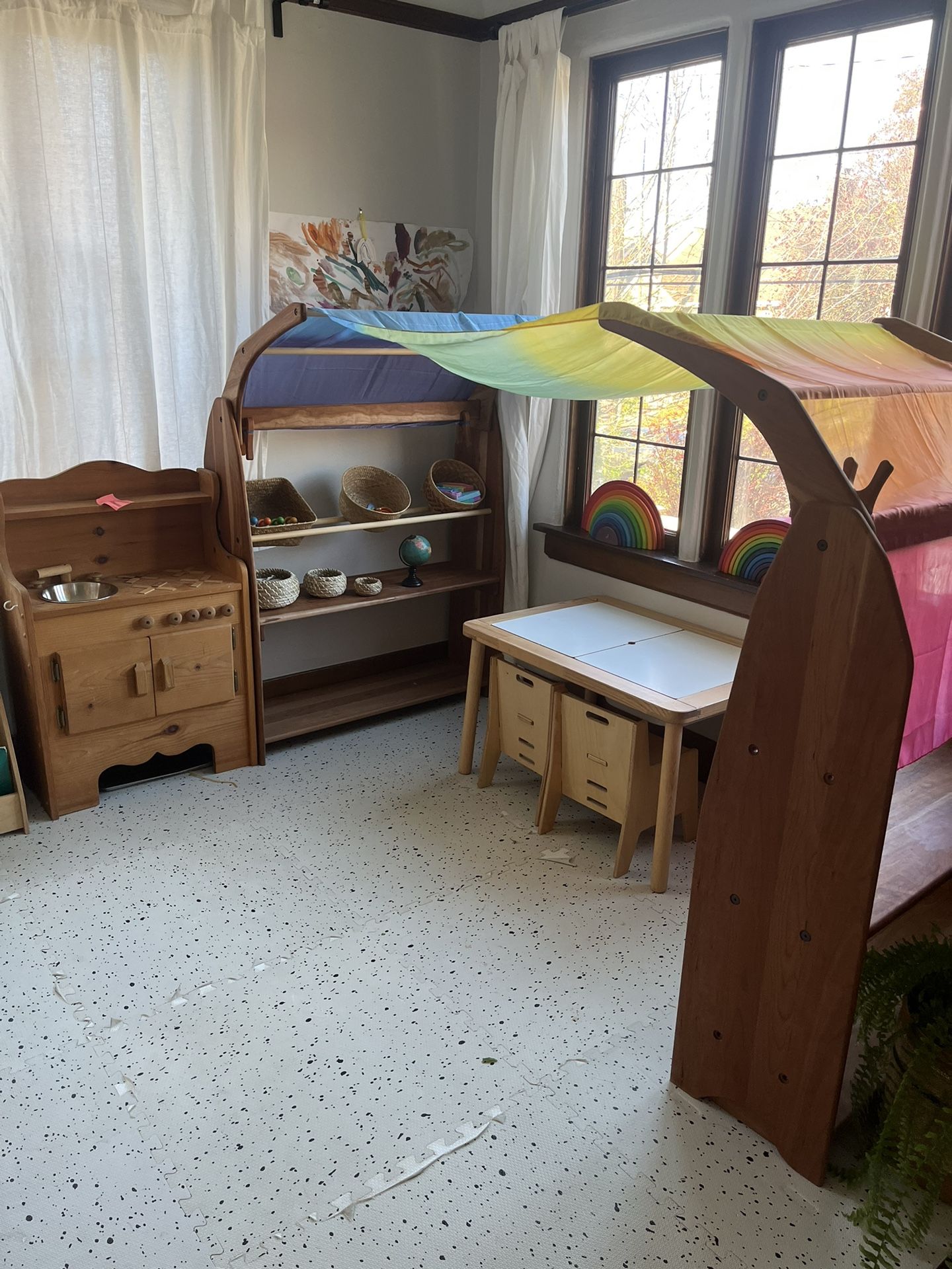 Palumba Camden Rose Large Eco Playstand- Cherry Wood