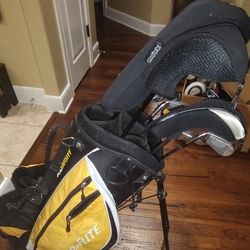 Complete 8 Club Top Flite XL Varsity Junior Golf Set