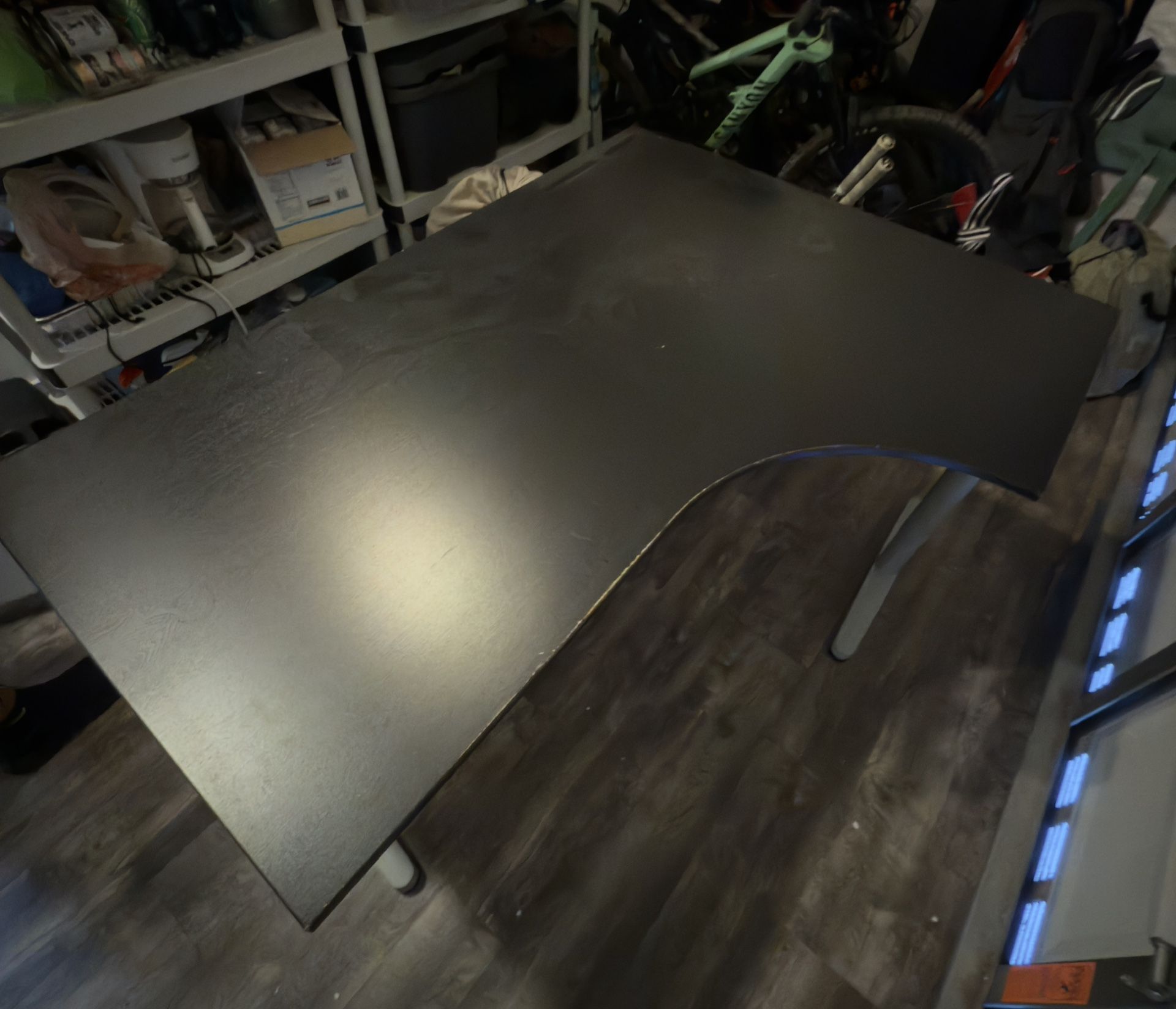 Desk / Escritorio 