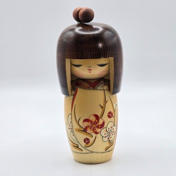 Japanese Kokeshi Wooden Geisha Girl Dream of Spring Flower Doll Hand Painted

