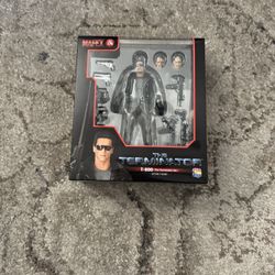 Mafex Terminator T-800 