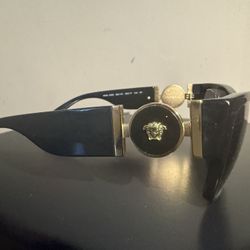 Versace sunglasses 4369  medusa   black / gold 