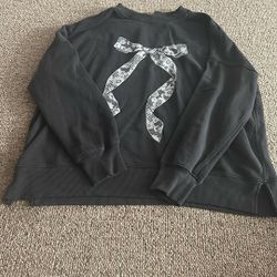 Bow Sweatshirt Aerie