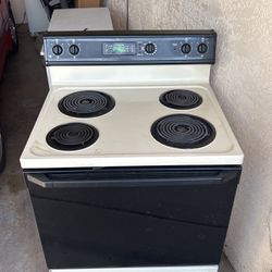 Fully Functioning GE Stove/oven