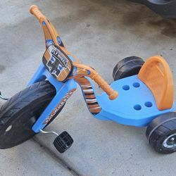 15" Kids Trike LED Lights Seat Fly Wheel Cruiser Tricycle