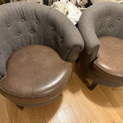 Accent Chairs 