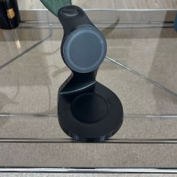Wireless iPhone / Apple Watch And AirPods Charging Dock