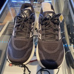 New Balance Size 10