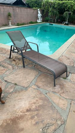 Chaise Lounge
