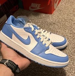 Jordan 1 low golf (UNC)  size 8