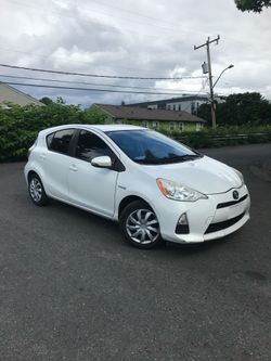 Prius C 2012
