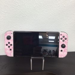 Nintendo Switch Console Customized With Hello Kitty Decorative Skin