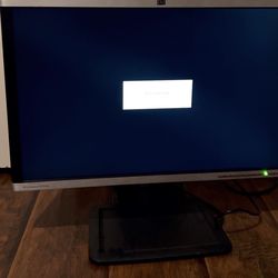 HP Compaq LA2205wg monitor in perfect condition with an adjustable stand