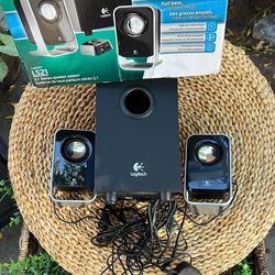 Logitech (LS21) Wired Right & Left 2.1 Stereo Speaker System w/ Subwoofer